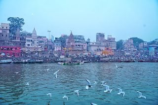 Guides Go Extra Mile for the Domestic Tourists in Banaras