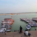 Gurus and the ‘Guru’ Mantra of the Banarasis — Meeratales